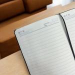 نوت بوك بقفل مطاطي- أسود- طباعة وجه واحد- كوميك مضحك- دعونا ننسى أخطاء الماضي- وي برنت يور جيفت